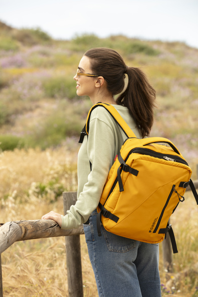 Plecak do samolotu, pod siedzenie, bagaż podręczny z kieszenią na laptop 15,6' Gabol Canada o pojemności 24 L