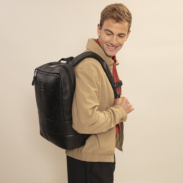 Plecak na laptopa 15,6'' biznesowy miejski Tab 